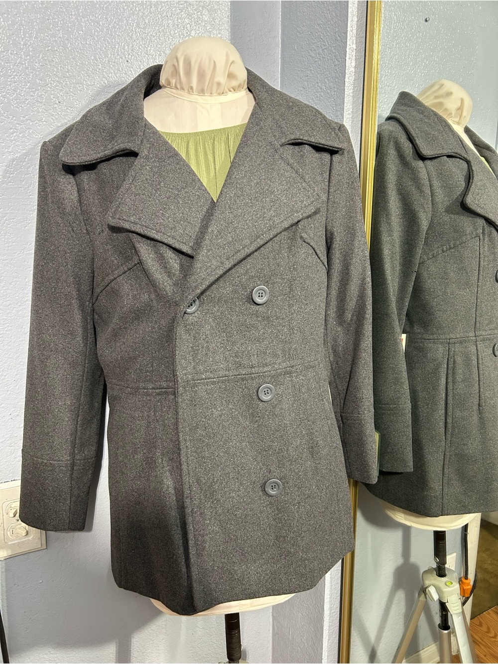 Alpine Swiss Women’s Double-Breasted Gray Wool-Blend Peacoat